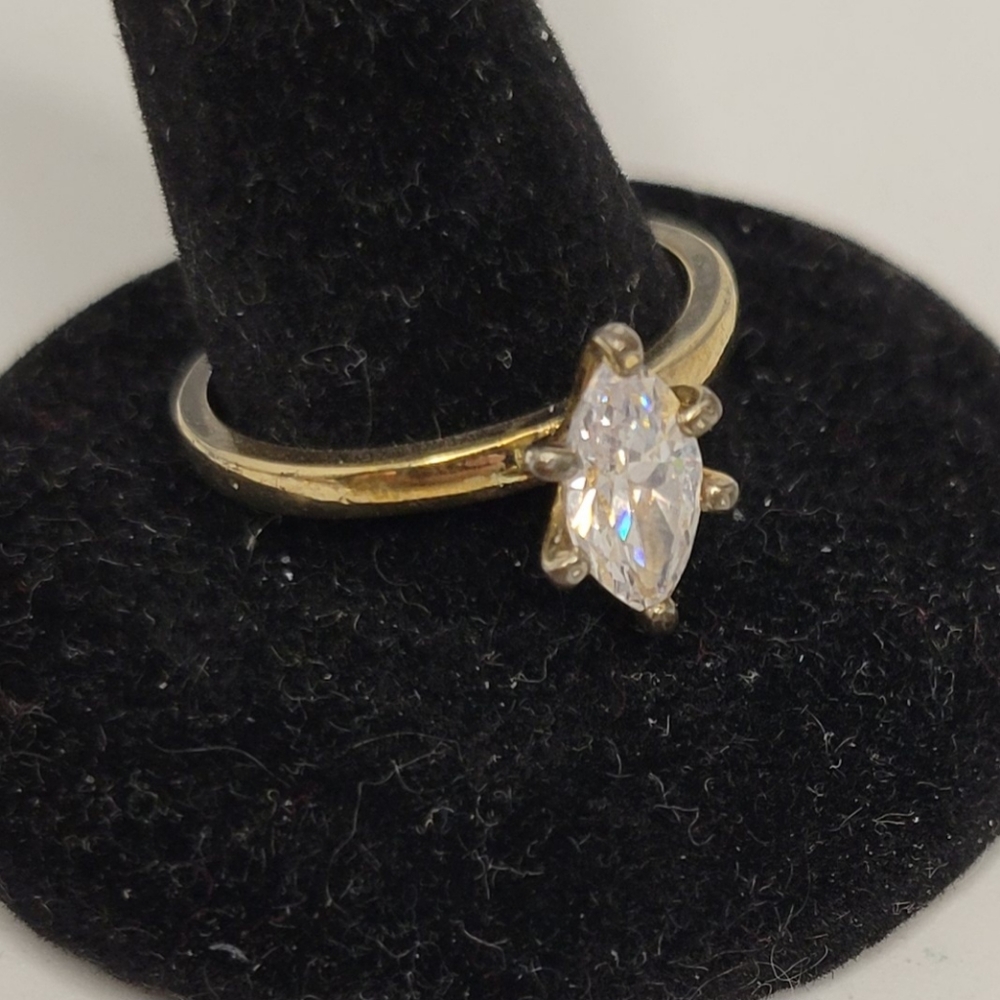 ▪︎Size 8 Ring